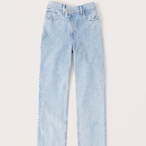 Abercrombie Ultra High Rise 90s Straight Jean